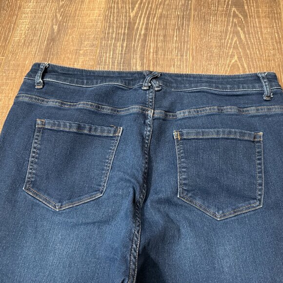 Christopher & Banks Capri Jeans – Size 14 - Picture 7 of 12
